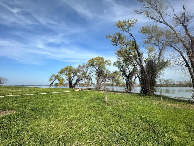 $58,000 | 5096 Waterfront Road, Kerens, TX 75144