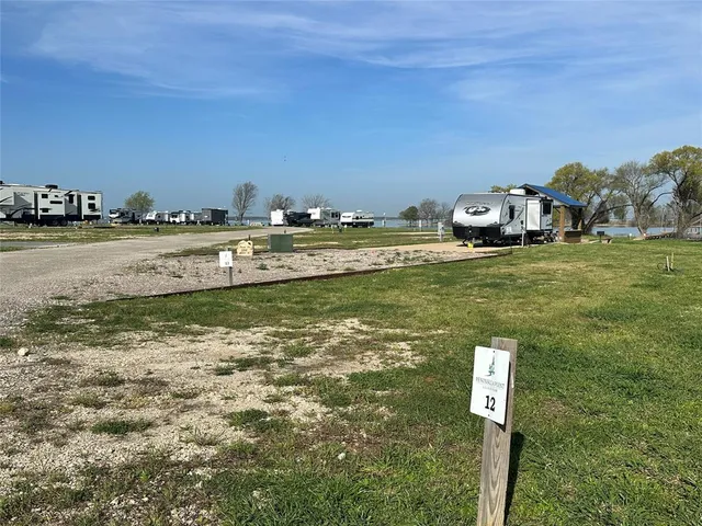 $58,000 | 5096 Waterfront Road, Kerens, TX 75144