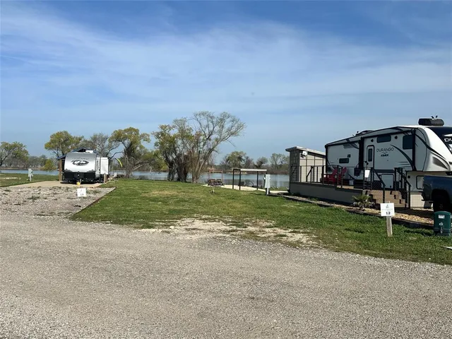 $58,000 | 5096 Waterfront Road, Kerens, TX 75144