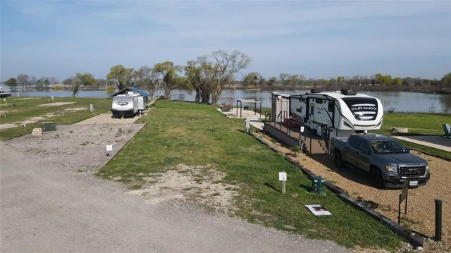 $58,000 | 5096 Waterfront Road, Kerens, TX 75144