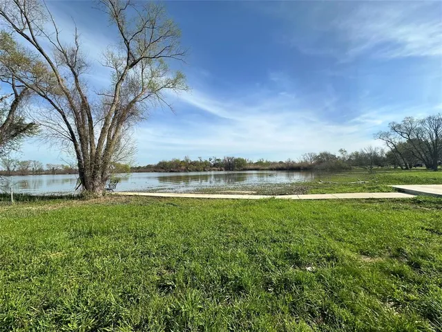 $58,000 | 5096 Waterfront Road, Kerens, TX 75144