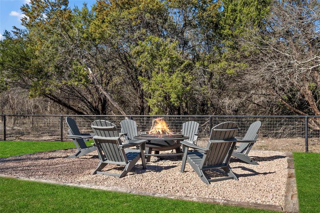 18503 Wortham Bend Road China Spring, TX 76633 - Photo 32 of 40 a view of a backyard with sitting area
