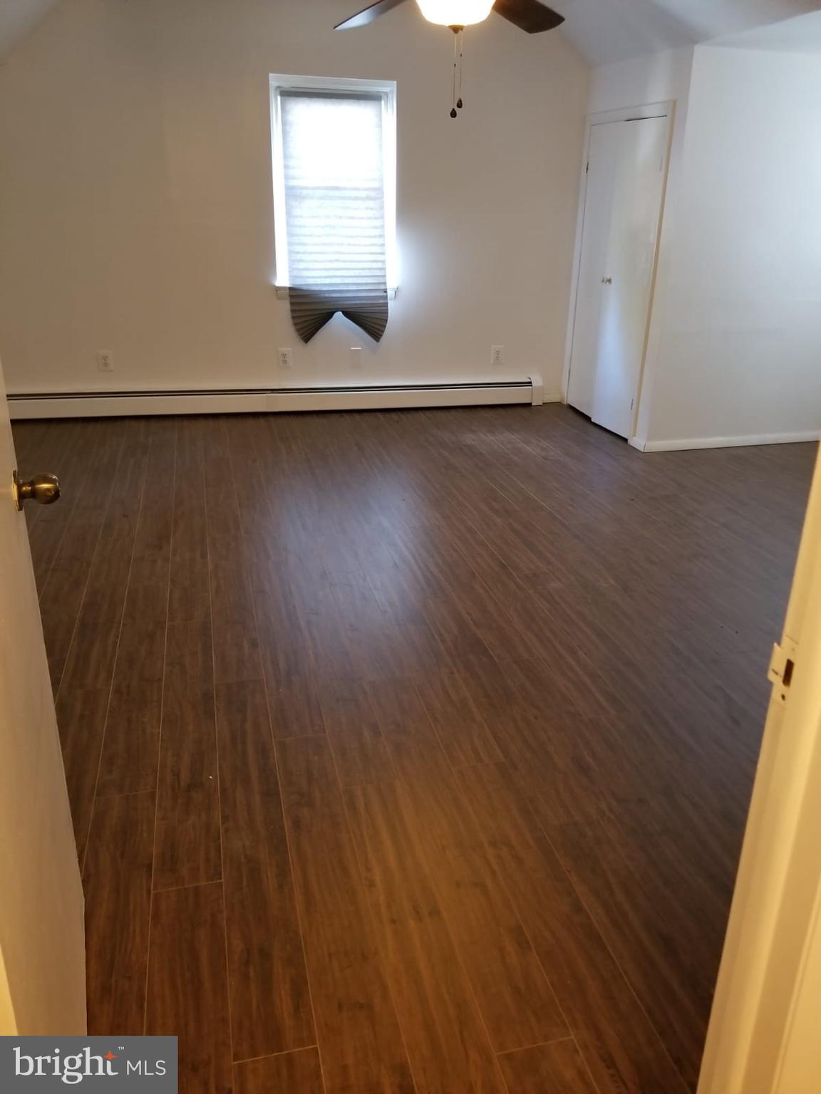 408 Sutherland Road Ewing, NJ 08618 - Photo 16 of 19 Gallery Image 16
