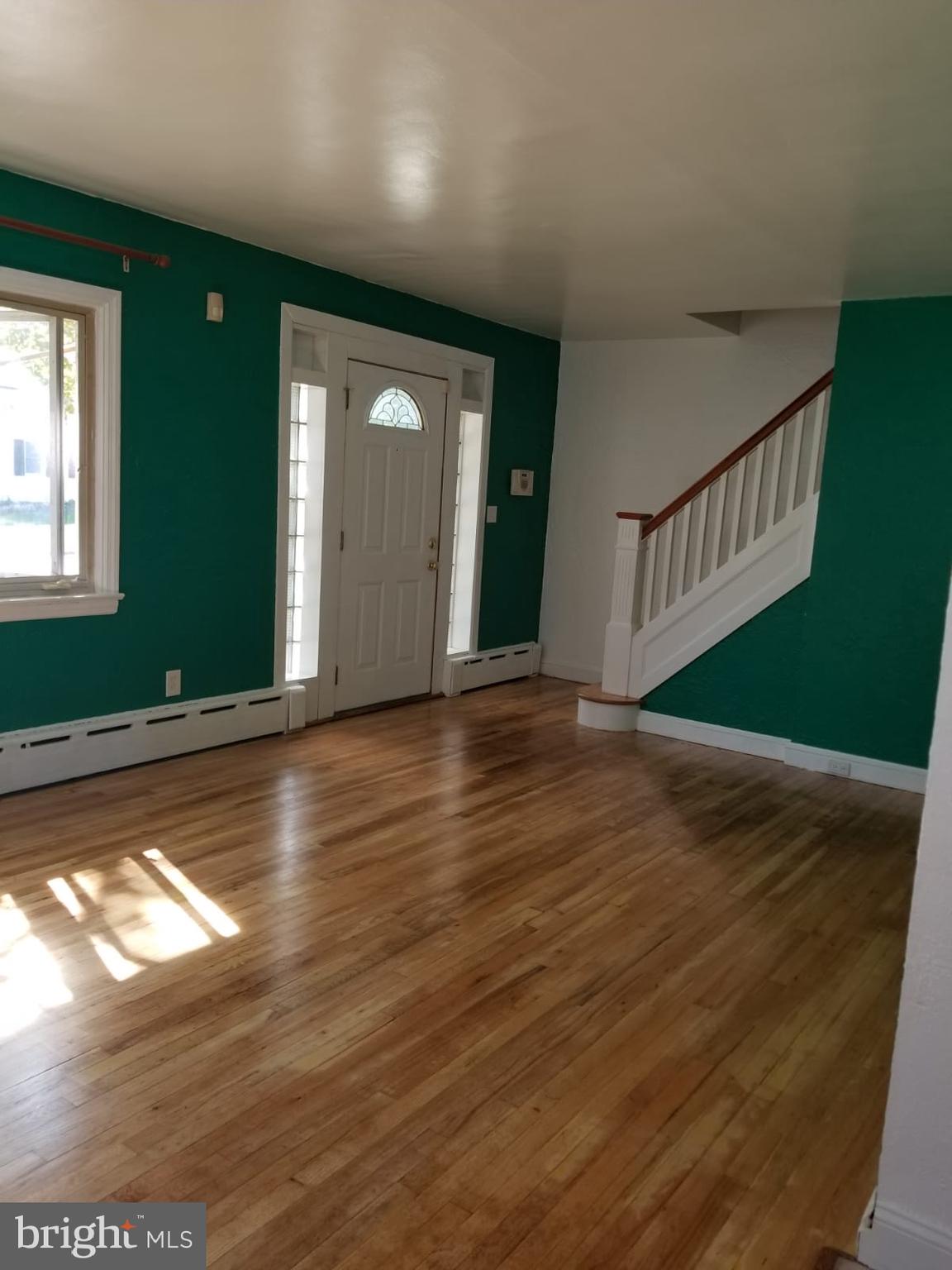 408 Sutherland Road Ewing, NJ 08618 - Photo 5 of 19 Gallery Image 5