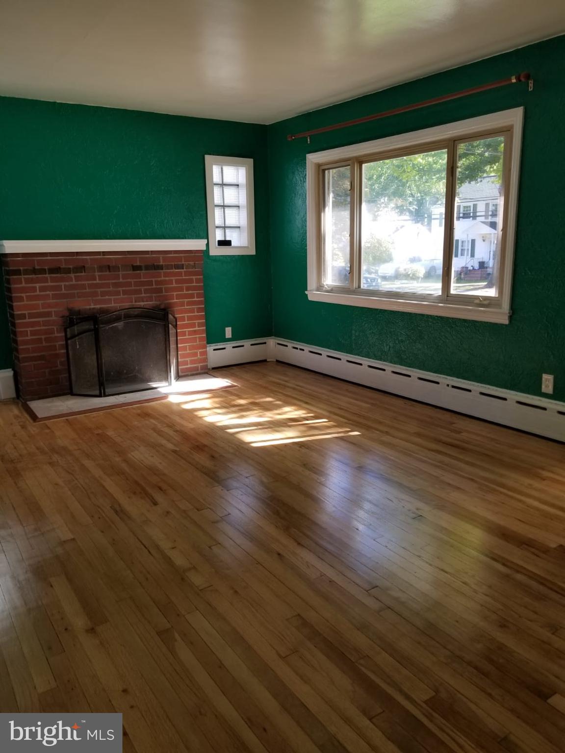 408 Sutherland Road Ewing, NJ 08618 - Photo 6 of 19 Gallery Image 6