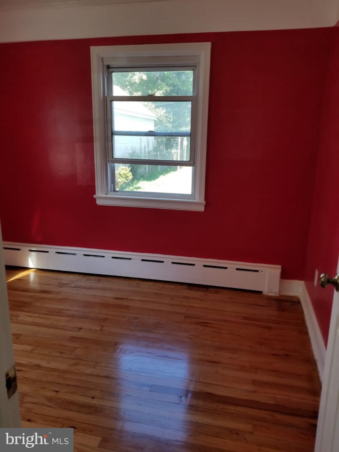 408 Sutherland Road Ewing, NJ 08618 - Photo 8 of 19 Gallery Image 8