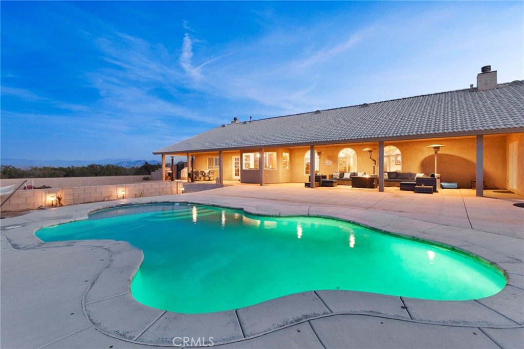 12290 Larch Road Oak Hills, CA 92344 - Photo 3 of 75