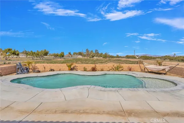 $1,060,000 | 12290 Larch Road, Oak Hills, CA 92344