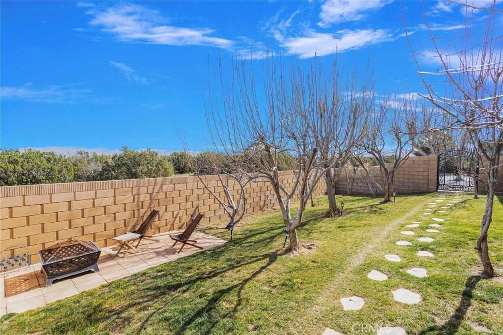 12290 Larch Road Oak Hills, CA 92344 - Photo 68 of 75