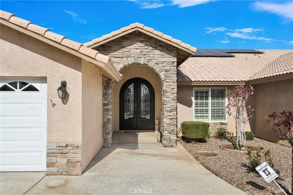 $1,060,000 | 12290 Larch Road, Oak Hills, CA 92344