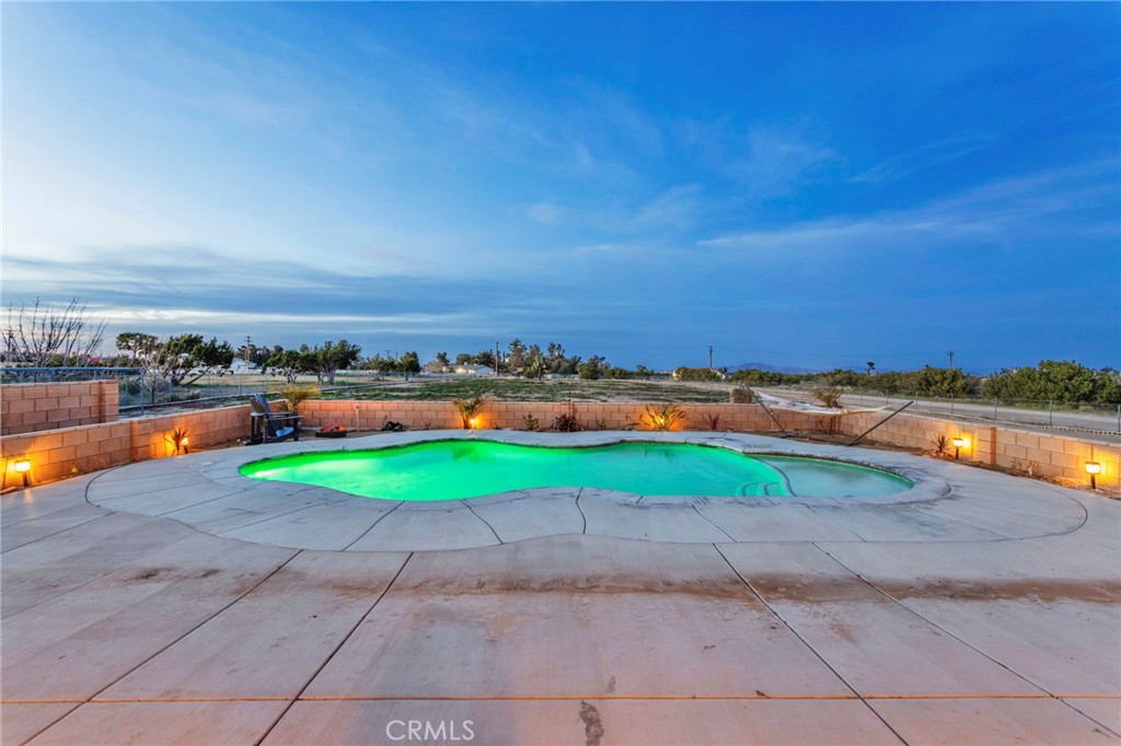 12290 Larch Road Oak Hills, CA 92344 - Photo 74 of 75