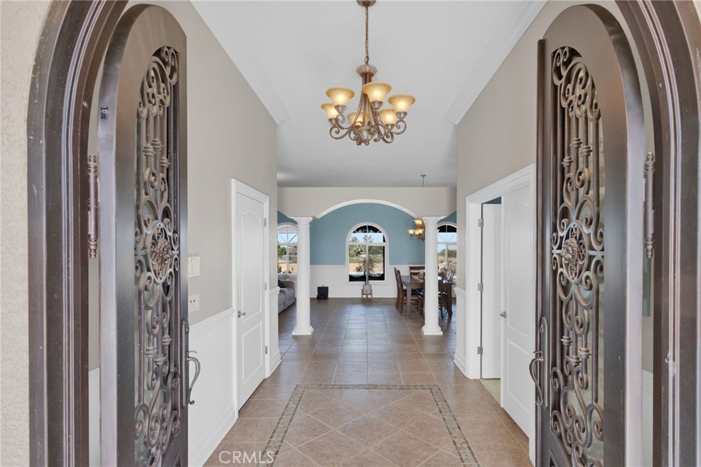 12290 Larch Road Oak Hills, CA 92344 - Photo 9 of 75