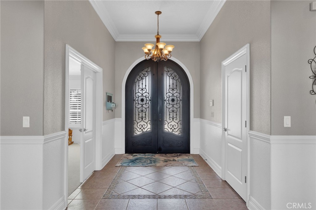 12290 Larch Road Oak Hills, CA 92344 - Photo 10 of 75