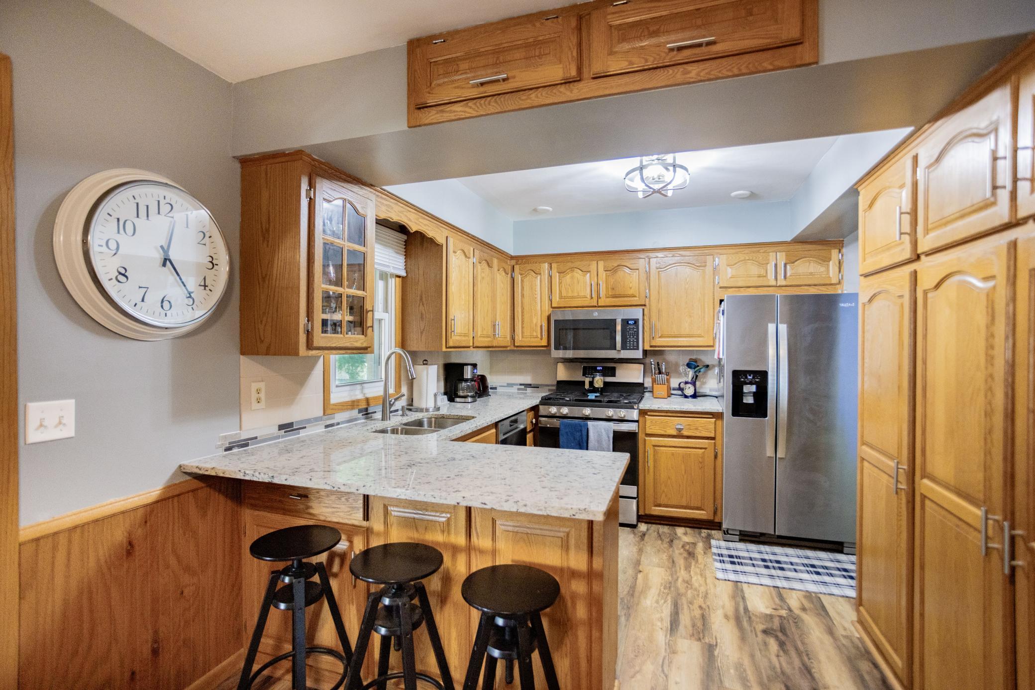 2230 Decatur Avenue North Golden Valley, MN 55427 - Photo 9 of 29 Gallery Image 9