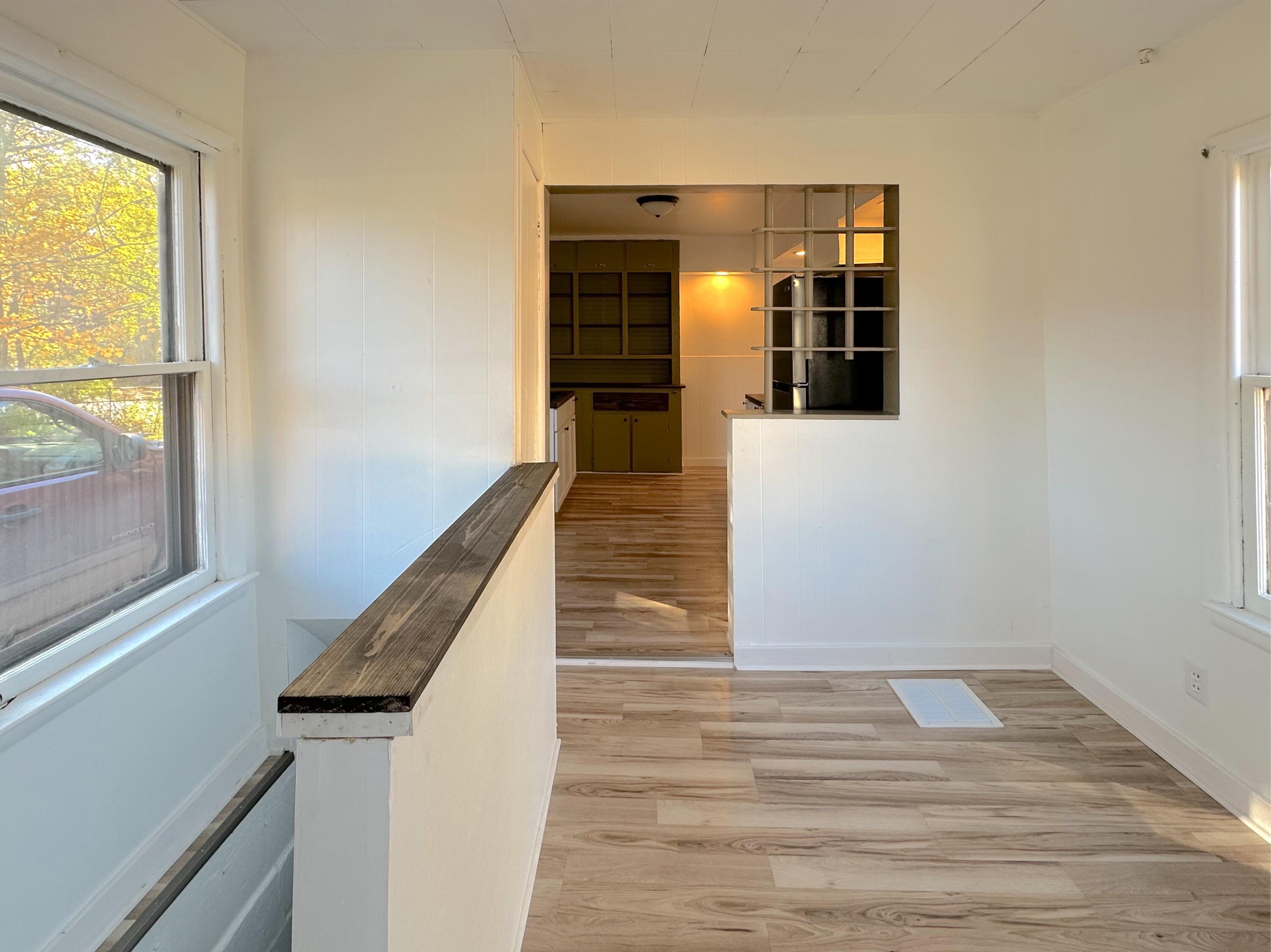 653 Orchard Avenue, Unit 5 Muskegon, MI 49442 - Photo 2 of 30 IMG_8515