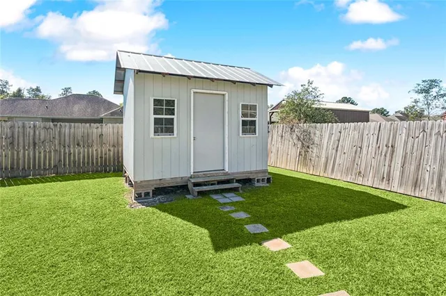 $199,999 | 40222 Pecan Allee Drive, Ponchatoula, LA 70454