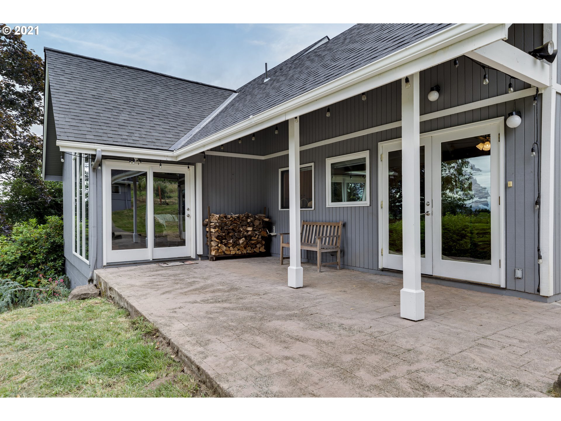 17125 South Hattan Road Oregon City, OR 97045 - Photo 2 of 31 Gallery Image 2