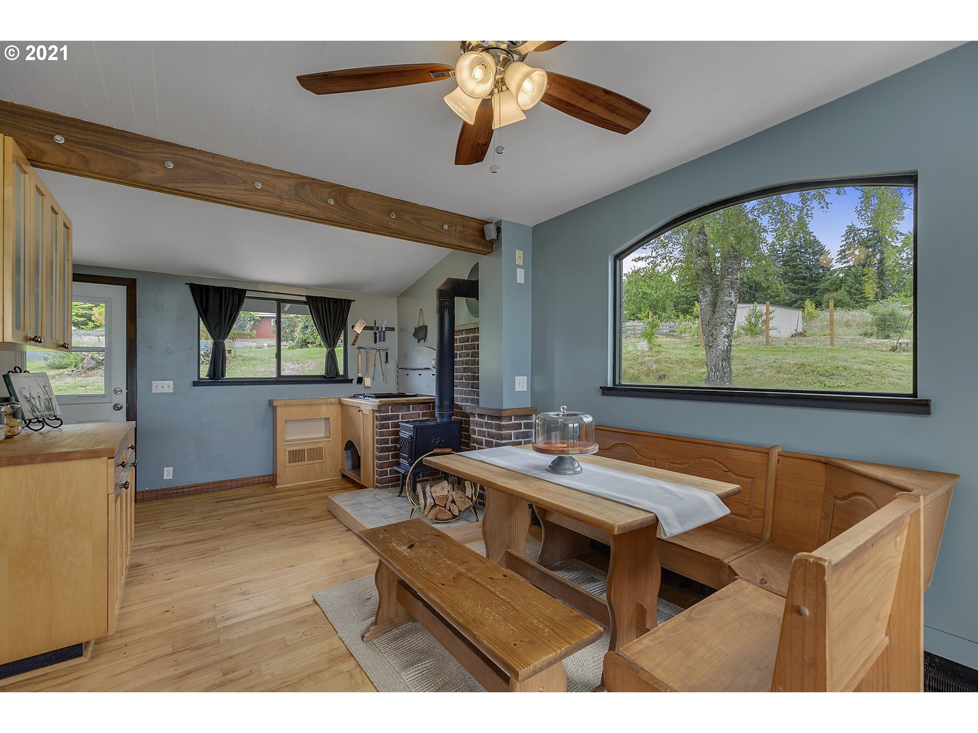 17125 South Hattan Road Oregon City, OR 97045 - Photo 7 of 31 Gallery Image 7