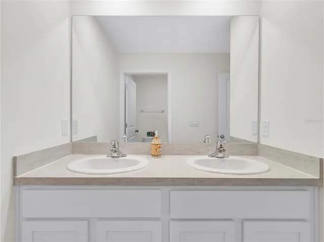 $3,400 | 5446 Logan Cave Avenue, Wimauma, FL 33598