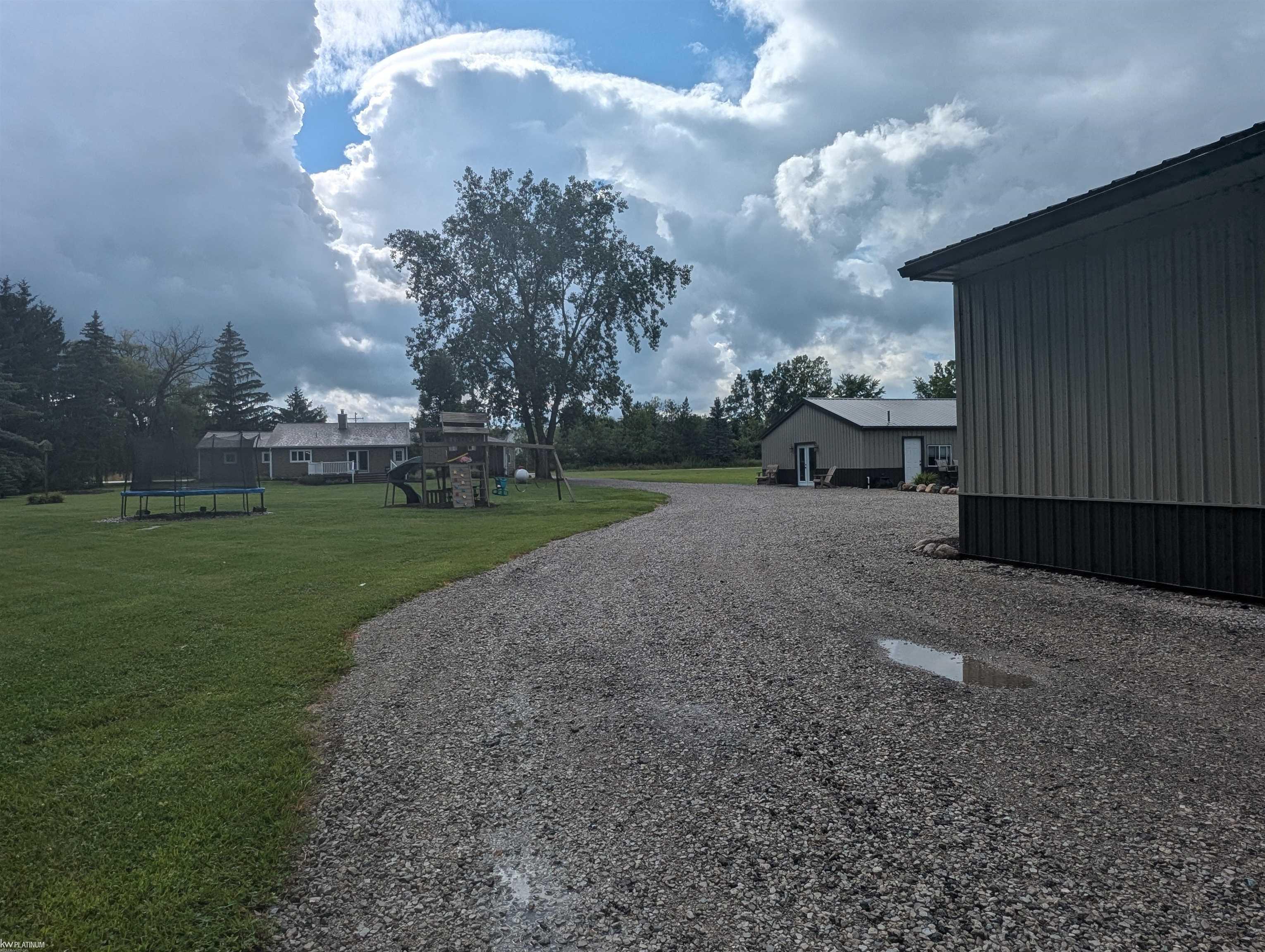 1004 Miller Road Memphis, MI 48041 - Photo 20 of 56 50150478-3cb438bf-013b-43f4-a7ce-a4a8928ca2df.JPG