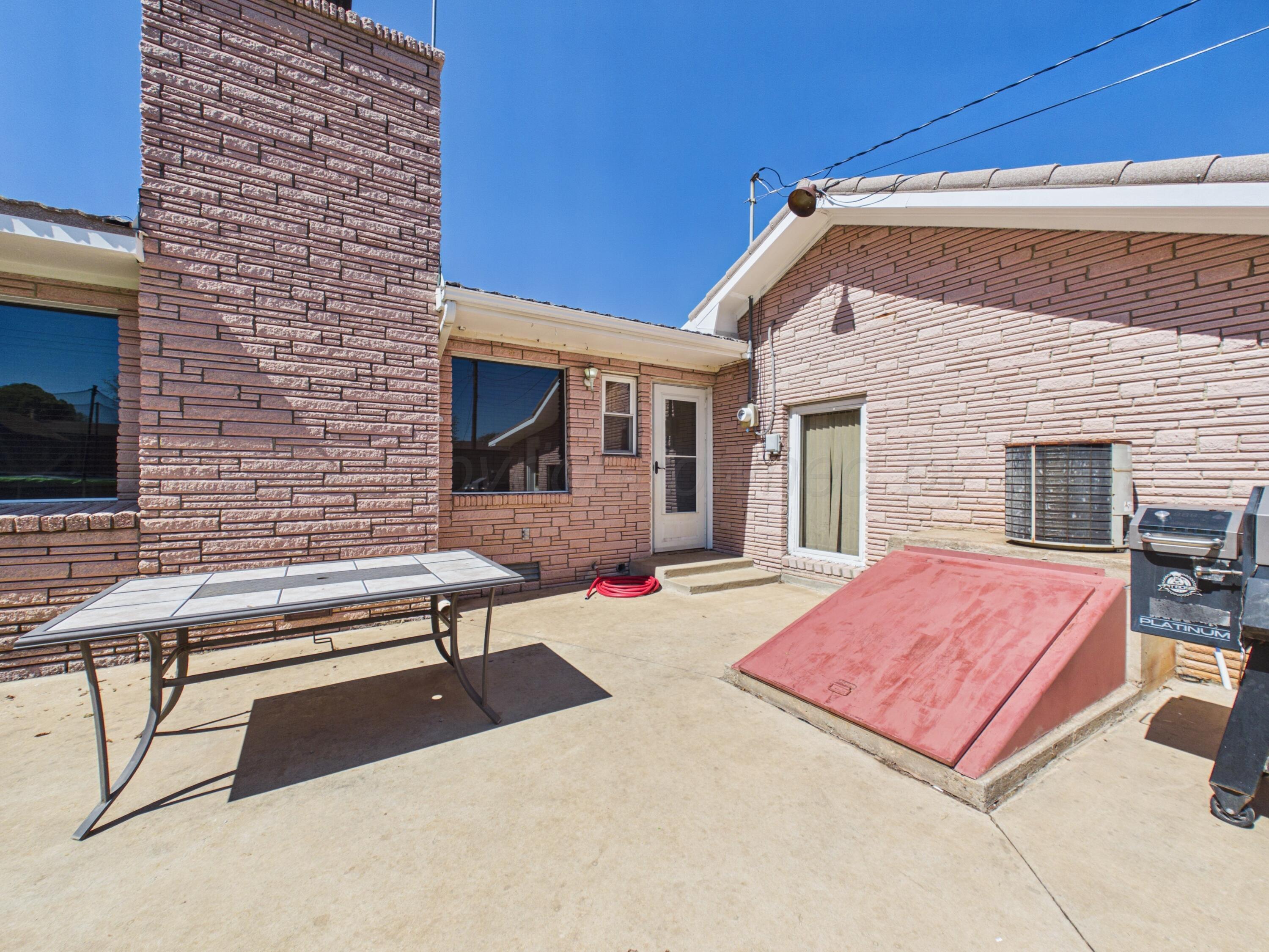 1007 South Canadian Street Wheeler, TX 79096 - Photo 43 of 56 Backyard