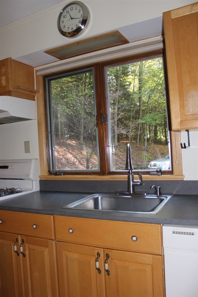 889 N Road Bethel, VT 05032 - Photo 15 of 39