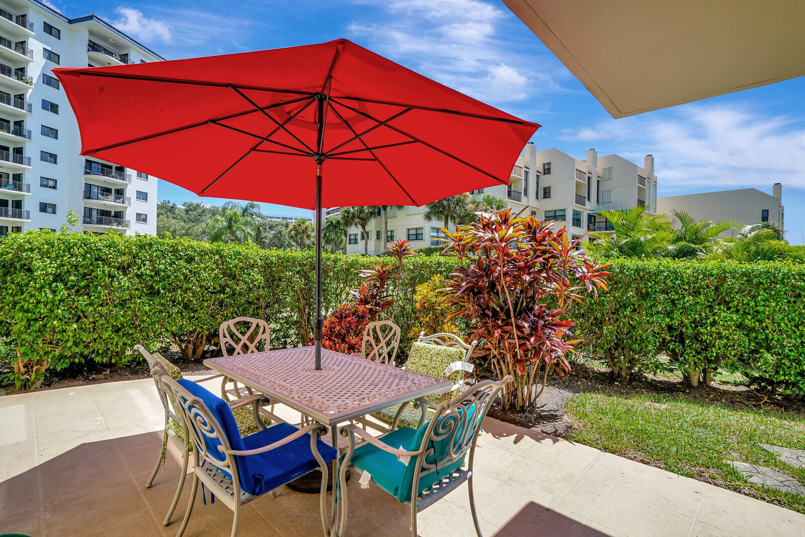 372 Golfview Road, Unit 103 North Palm Beach, FL 33408 - Photo 2 of 33 Private Patio