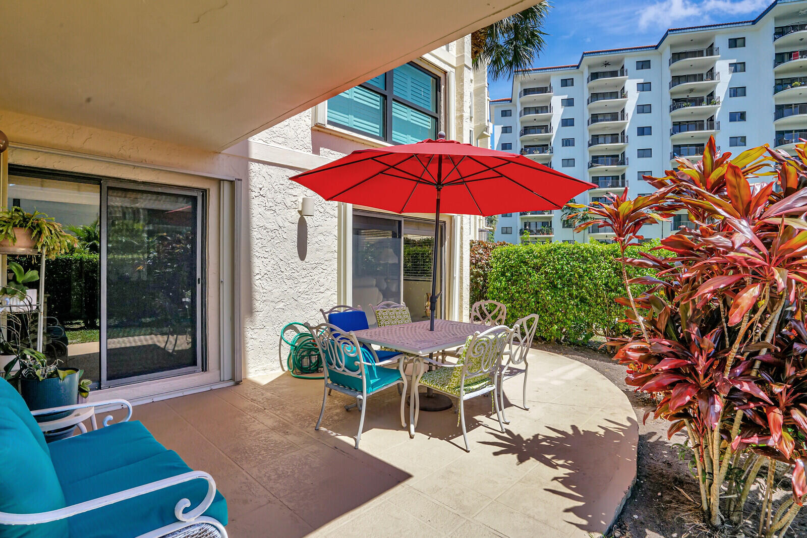 372 Golfview Road, Unit 103 North Palm Beach, FL 33408 - Photo 22 of 33 Private Patio