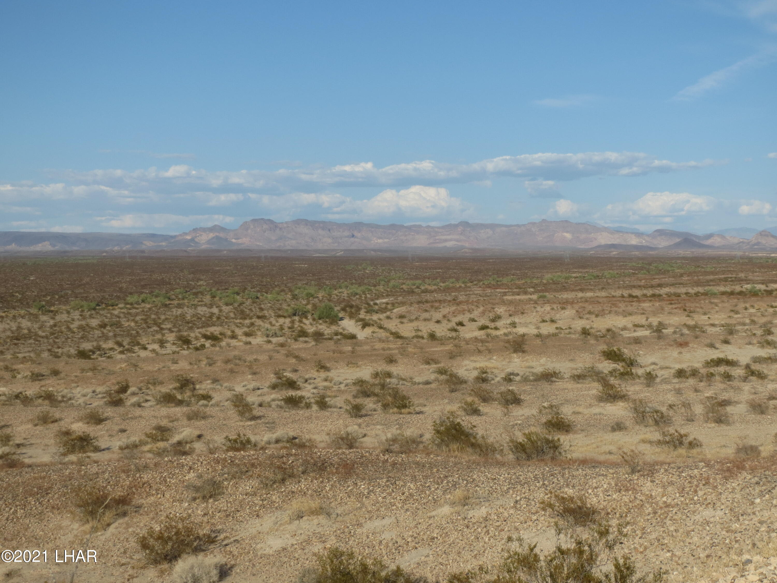 1 Off Of Polaris Road Golden Valley, AZ 86413 - Photo 1 of 11 View of property located 4/10 of mile north of Polaris Road.