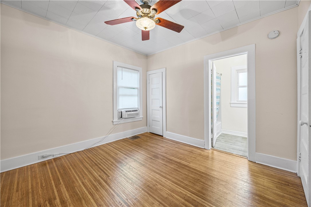827 Garson Avenue Rochester, NY 14609 - Photo 11 of 40 Unit #1 | Bedroom 1