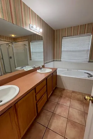 $2,100 | 4909 Park View Court, Tallahassee, FL 32311