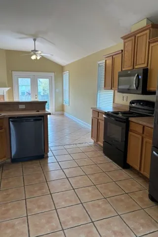 $2,100 | 4909 Park View Court, Tallahassee, FL 32311