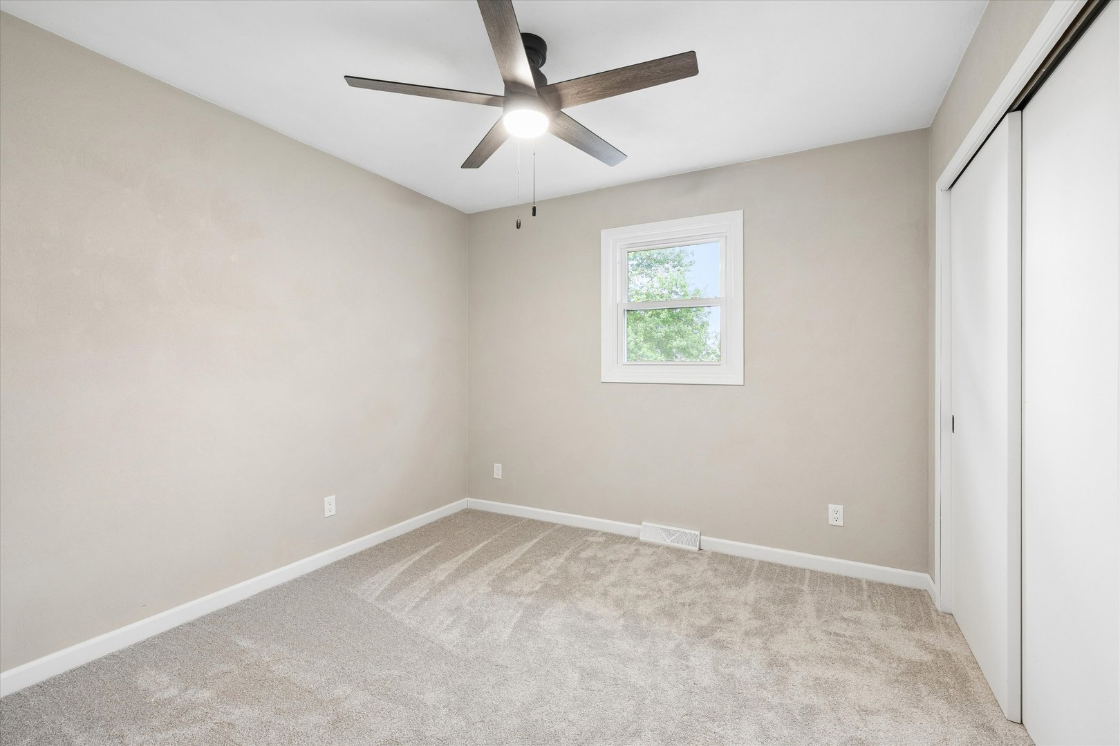2595 Stahls Ed Road DeWitt, IA 52742 - Photo 32 of 51 Gallery Image 32