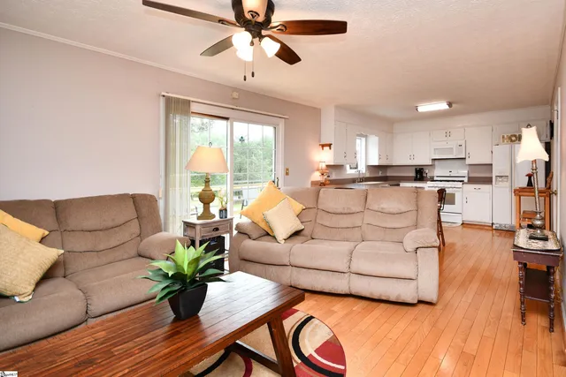 $440,000 | 100 Ivyway Lane, Liberty, SC 29657