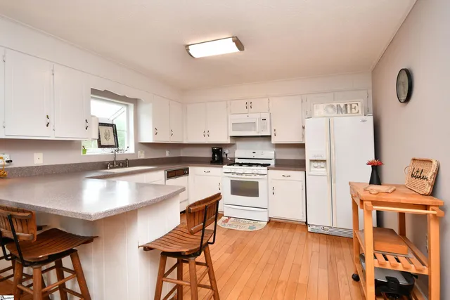 $440,000 | 100 Ivyway Lane, Liberty, SC 29657