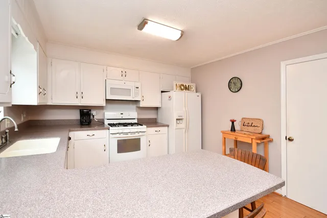 $440,000 | 100 Ivyway Lane, Liberty, SC 29657