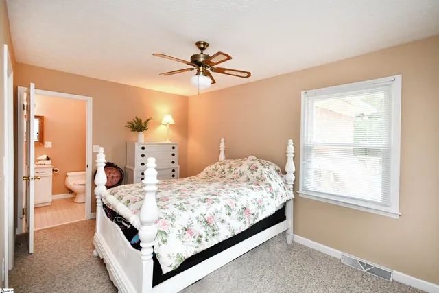 $440,000 | 100 Ivyway Lane, Liberty, SC 29657