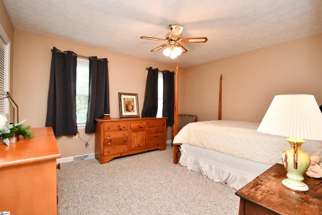 $440,000 | 100 Ivyway Lane, Liberty, SC 29657