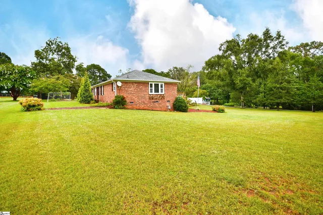 $440,000 | 100 Ivyway Lane, Liberty, SC 29657