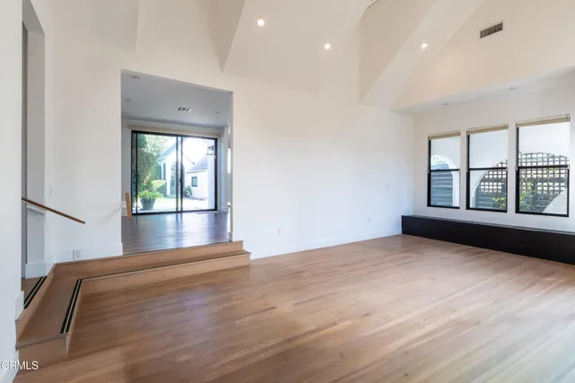 $9,000 | 5150 Loleta Avenue, Eagle Rock, CA 90041