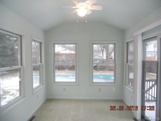 1272 Rutledge Drive Temperance, MI 48182 - Photo 9 of 11 1272 Rutledge four season.JPG