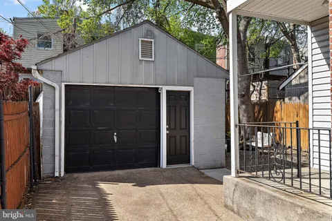 $430,000 | 1609 North Scott Street, Wilmington, DE 19806