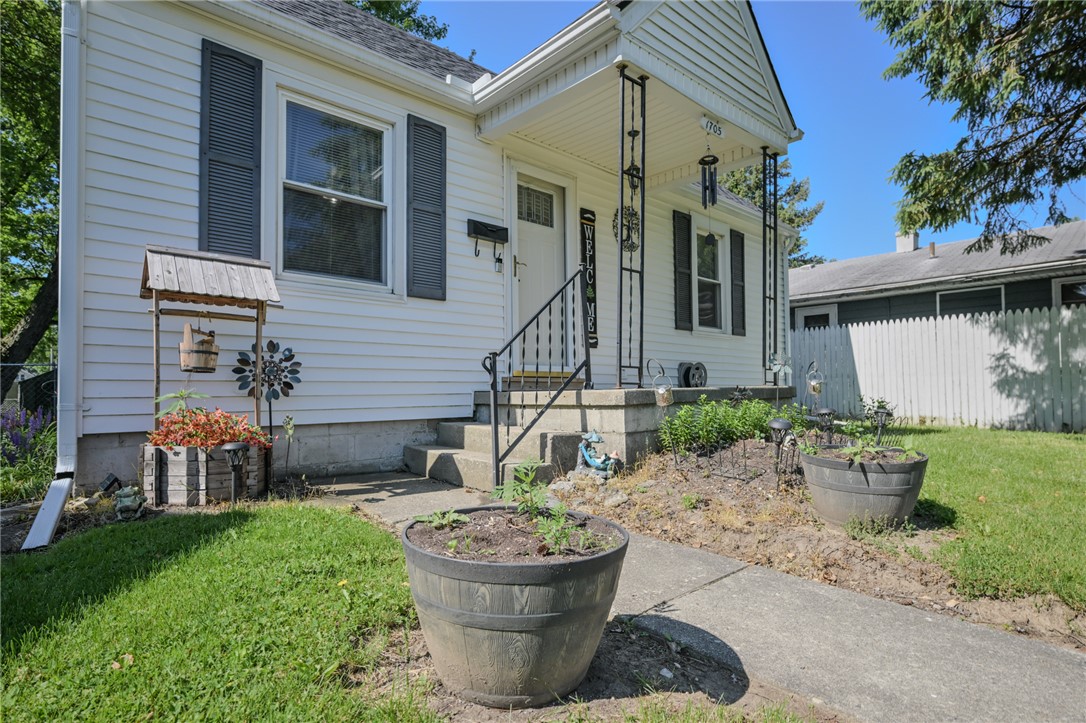 1705 Rutland Avenue Springfield, OH 45505 - Photo 3 of 27