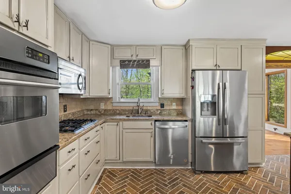 $599,999 | 112 Woodland Avenue, Medford, NJ 08055