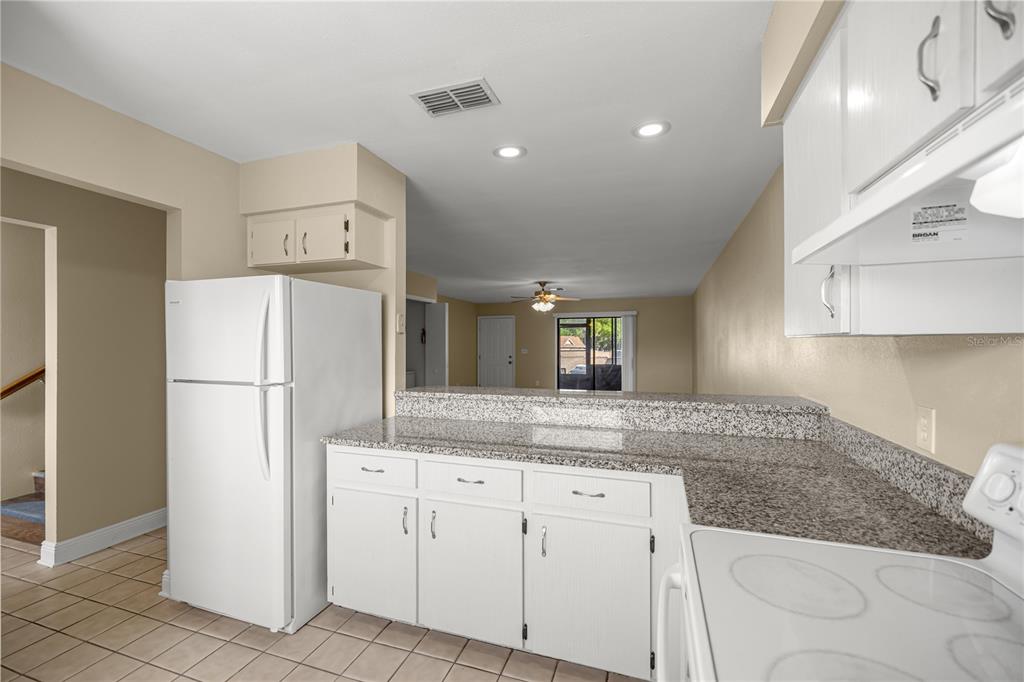 11001 Southeast Sunset Harbor Road, Unit H49 Summerfield, FL 34491 - Photo 12 of 37