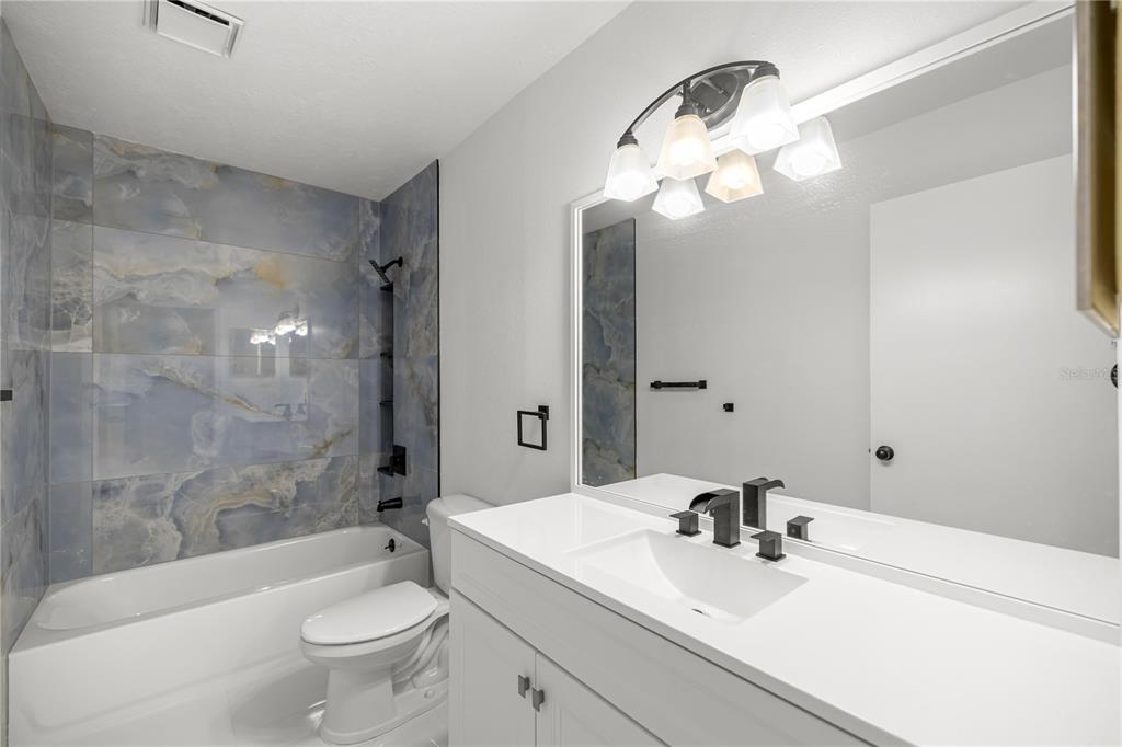 11001 Southeast Sunset Harbor Road, Unit H49 Summerfield, FL 34491 - Photo 17 of 37