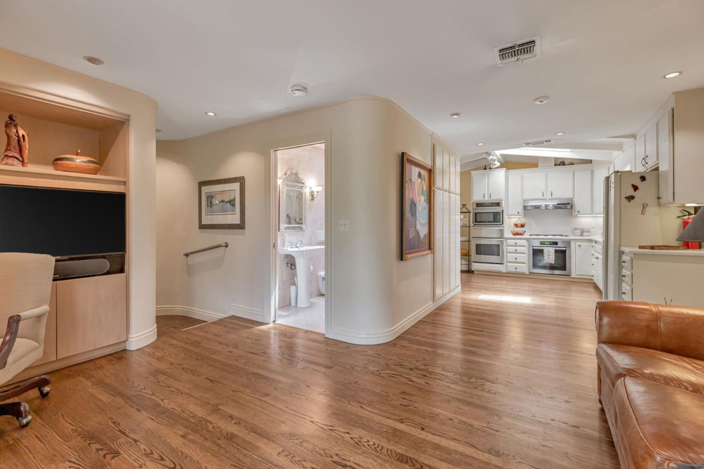 3231 Fieldcrest Drive Sacramento, CA 95821 - Photo 26 of 95