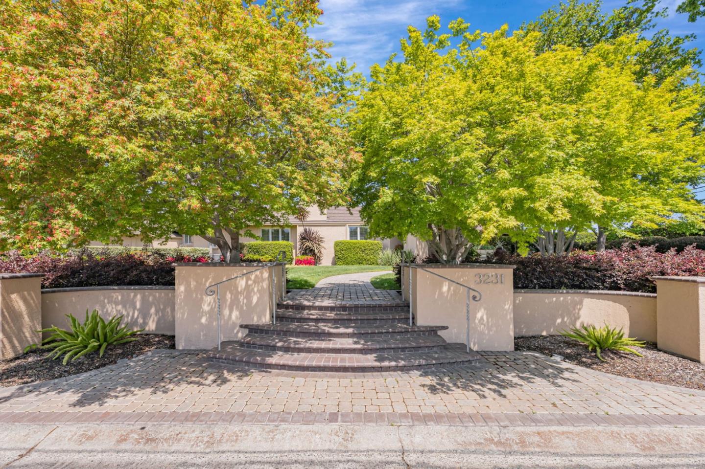 3231 Fieldcrest Drive Sacramento, CA 95821 - Photo 6 of 95