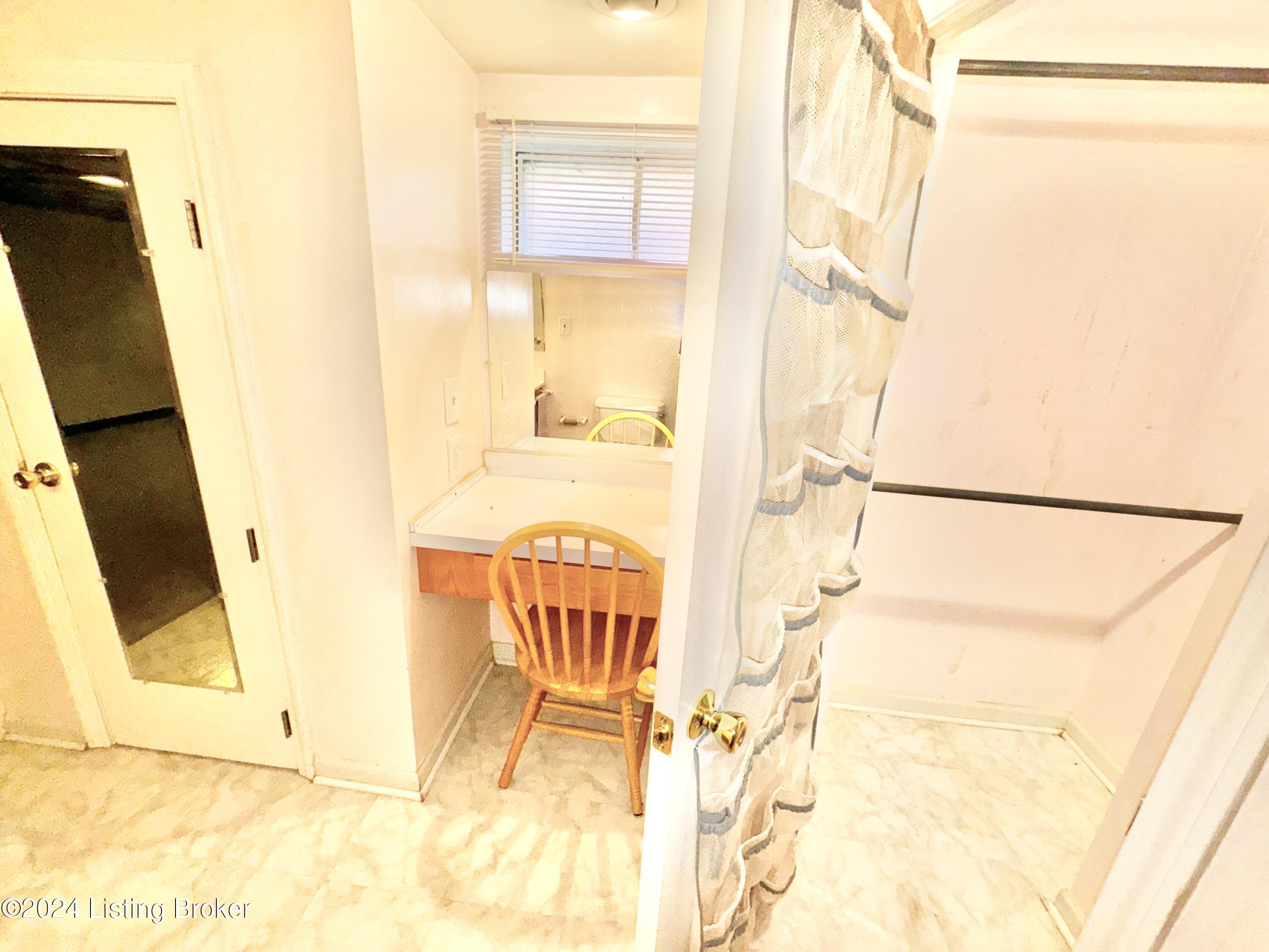 5316 Adkins Road Louisville, KY 40219 - Photo 29 of 46 IMG_2530
