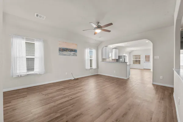 $2,200 | 14091 Chinook Drive, Conroe, TX 77384